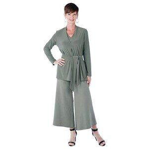 𝅺BRIAN Bailey BNWOT Knit Culottes XSmall Olive Crop